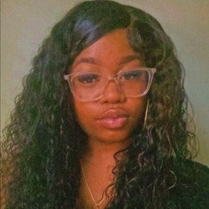 Meet your Posher, Lindsey